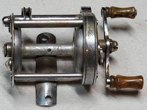 lot 13 image: (4) Assorted Fishing Reels
