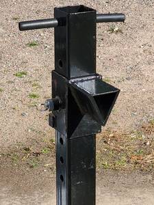 lot 28 image: Hydraulic Foot Pedal Wood Splitter
