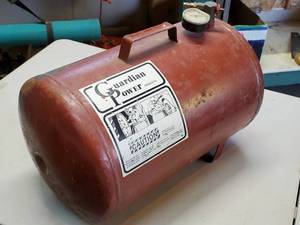 lot 32 image: Guardian Power Portable Air Tank