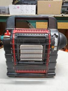 lot 50 image: Propane Heater by Mr Heater