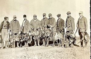 lot 120 image: Vintage Framed Hunting Photo