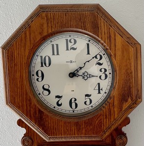 lot 246 image: Howard Miller Clock