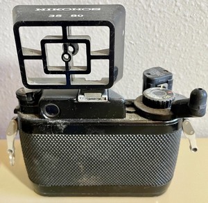 lot 122 image: Nikonos III 35 80 Camera