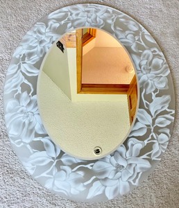 lot 152 image: Outstanding Oval Mirror