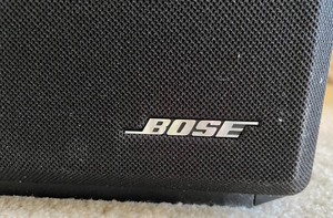 lot 155 image: Pair of Bose Speakers