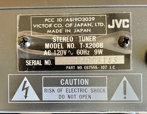 lot 158 image: JVC AMFM Quartz Synthesizer Stereo Tuner