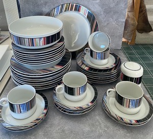 lot 179 image: Studio Nova Dish Set in Rag Time Pattern