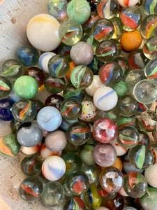 lot 303 image: Marbles