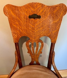 lot 302 image: Vintage Chair