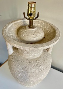 lot 267 image: Lovely Lamp