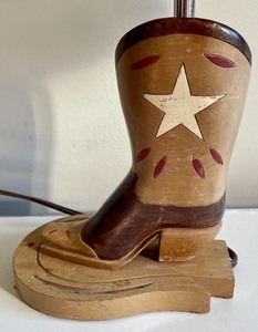 lot 266 image: Cowboy Boot Lamp