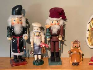 lot 321 image: Vintage Nutcracker Lot