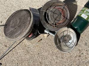 lot 331 image: 3 Propane Heaters and 1 Coleman Lantern