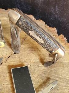 lot 84 image: (5) Small Used Pocket Knives Lot
