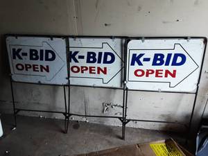 lot 27 image: 3-Heavy Duty Metal Realter Signs