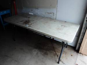 lot 29 image: Folding 6 Banquet Table