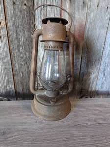 lot 67 image: Buhl Majestic 475 Lantern