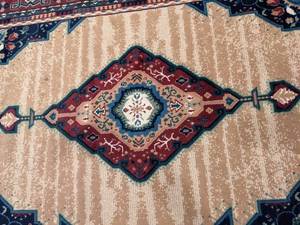lot 64 image: 5 x 8 Area Rug, Earth Tones