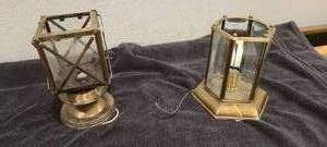lot 106 image: Lantern Style Porch Lights