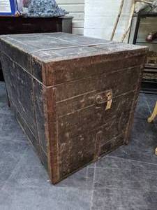 lot 302 image: Large Antique Flat Top Trunk