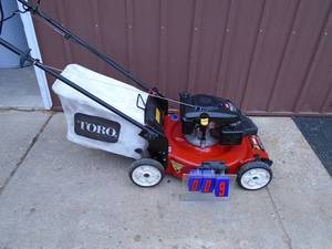 Toro personal pace lawn mower. Tested & works. Runs as it should. As shown.