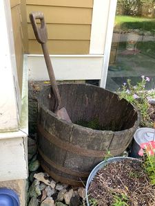 lot 4 image: Farmhouse Garden Containers