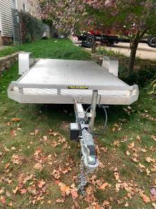 lot 27 image: 14 foot Aluma Low Rider Tilt Trailer