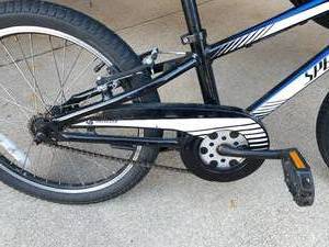 lot 41 image: Specialized HotRock Boys Bicycle