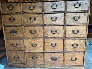 lot 119 image: Primitive Antique 20 drawer Wood Cabinet