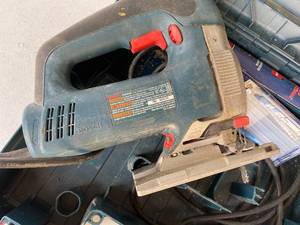 lot 22 image: Bosch Jig Saw