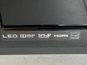 lot 163 image: 32 inch Magnavox TV