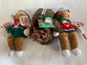 Holiday Moose & Gingerbread Stuff Toys