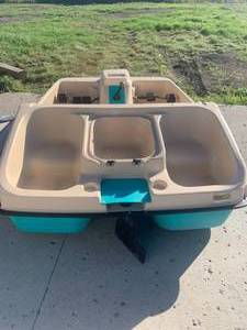 Water Wheeler Paddle Boat In Great Condtion