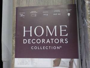 13 Boxes Home Decorators Memphis Li...