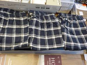 Beverly Hills Polo club Navy and wh...