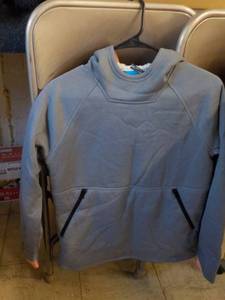 6 Eddie Bauer new with tags Sweater...