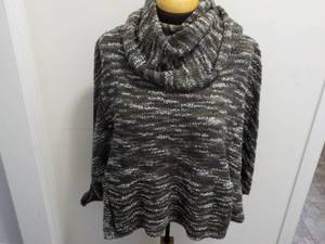 Womens Clothing size M- almost new...