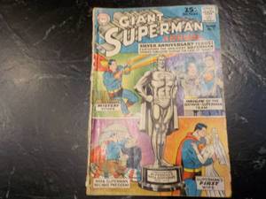 25 Cents Giant Superman Comic Book...