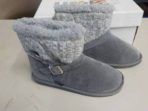LUK-ees Boots by MukLuks size 6...