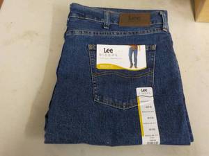 Lee Riders Jeans size 42 x 32...