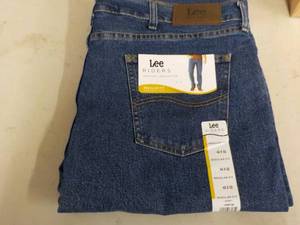 Lee Riders Jeans size 42 x 32...