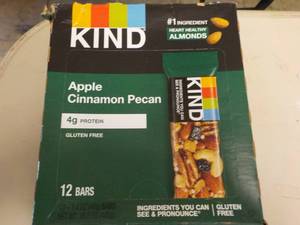12 KIND Apple Cinnamon Pecan Protei...