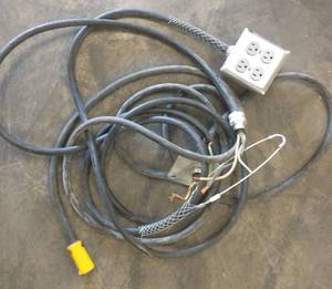 lot 23 image: Warehouse Electrical drop cord est 30 ft long