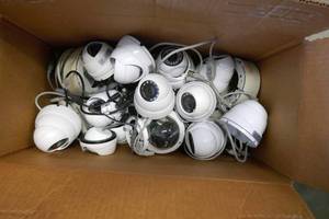 lot 46 image: Box of security cameras