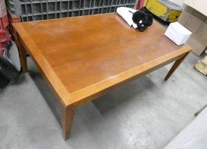 lot 64 image: Nice wood coffee table