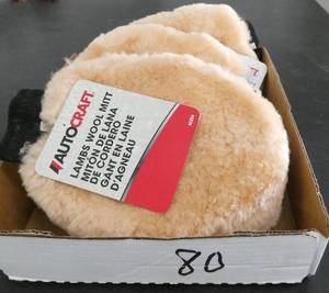 lot 80 image: 5 new Lambs wool mitts for washing your car