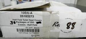lot 88 image: 7 packages of 250 toilet seat covers