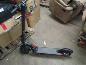 lot 74 image: XPRIT ES-07 8.5 -Wheel foldable el...