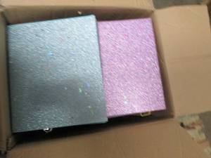 lot 221 image: Box of 3 ring binders...