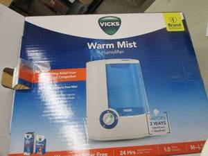 lot 223 image: vicks warm mist humidifier powers o...